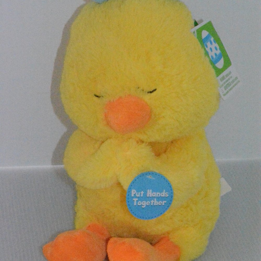 NWT Easter Yellow Praying Chick Talking Plush Toy